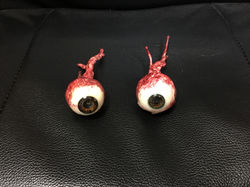 えぐり取られた眼