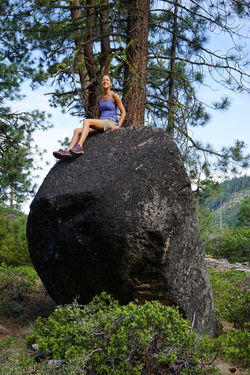 Vers les colonnes des géants