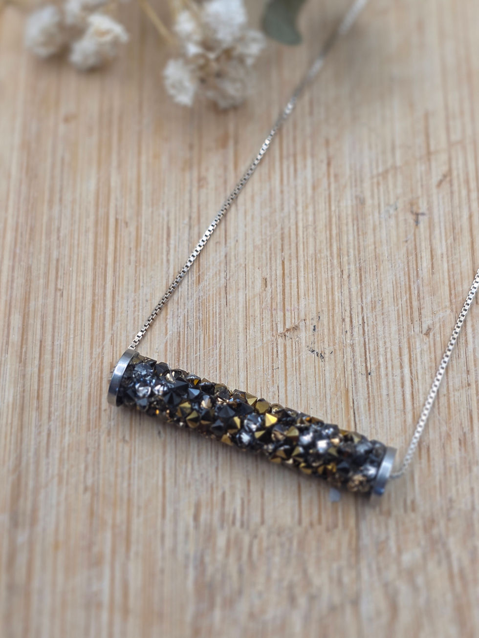 Thumbnail: Collar en plata creado con Cristales de Swarovski