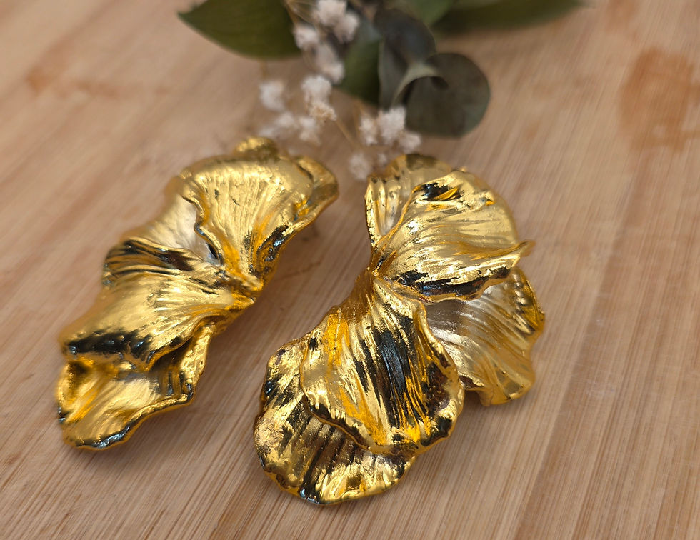 Thumbnail: Aretes con baño en oro