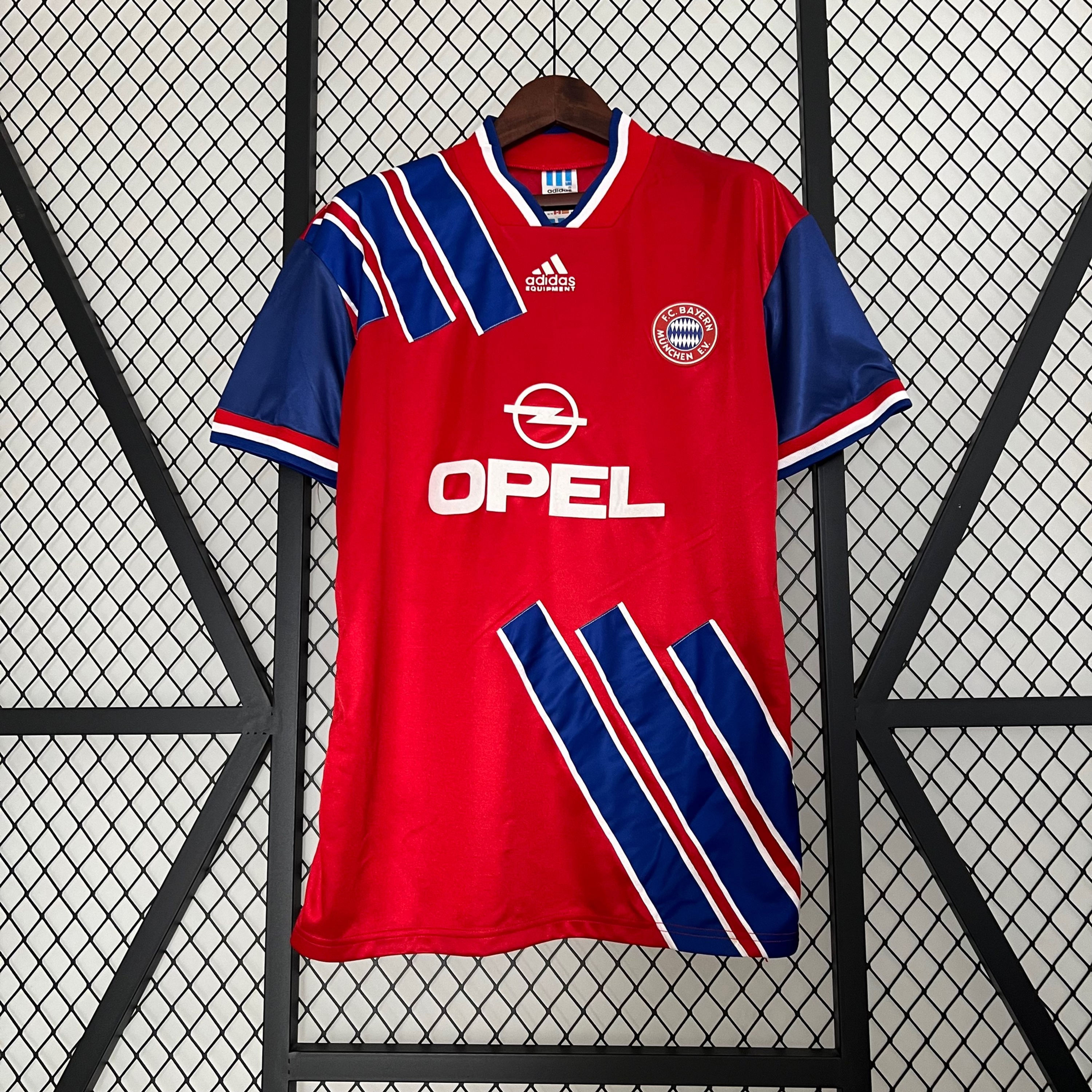 FC München 93/95 Retro Home Kit