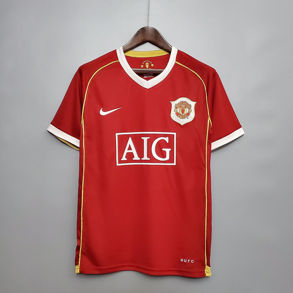 Thumbnail: Manchester United 06/07 Retro Home Kit