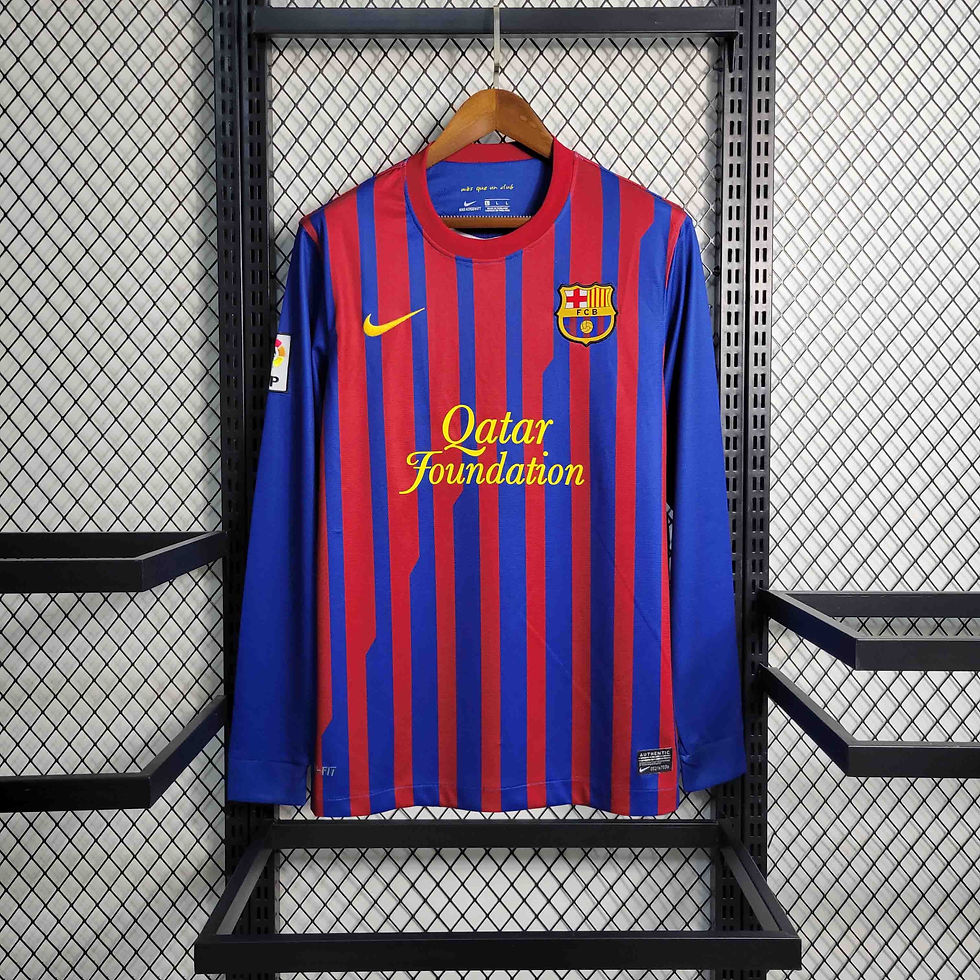Thumbnail: FC Barcelona 11/12 Retro Long Sleeve Home Kit