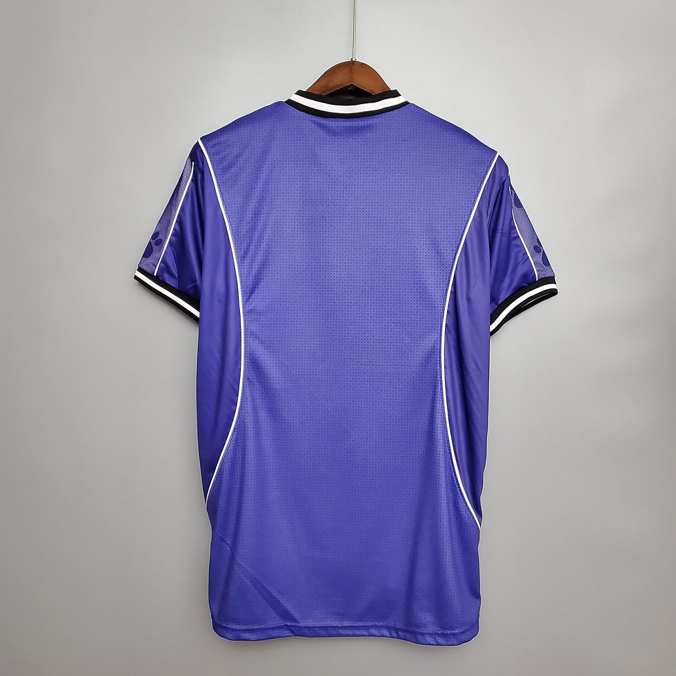 Thumbnail: Real Madrid 97/98 Retro Away Kit