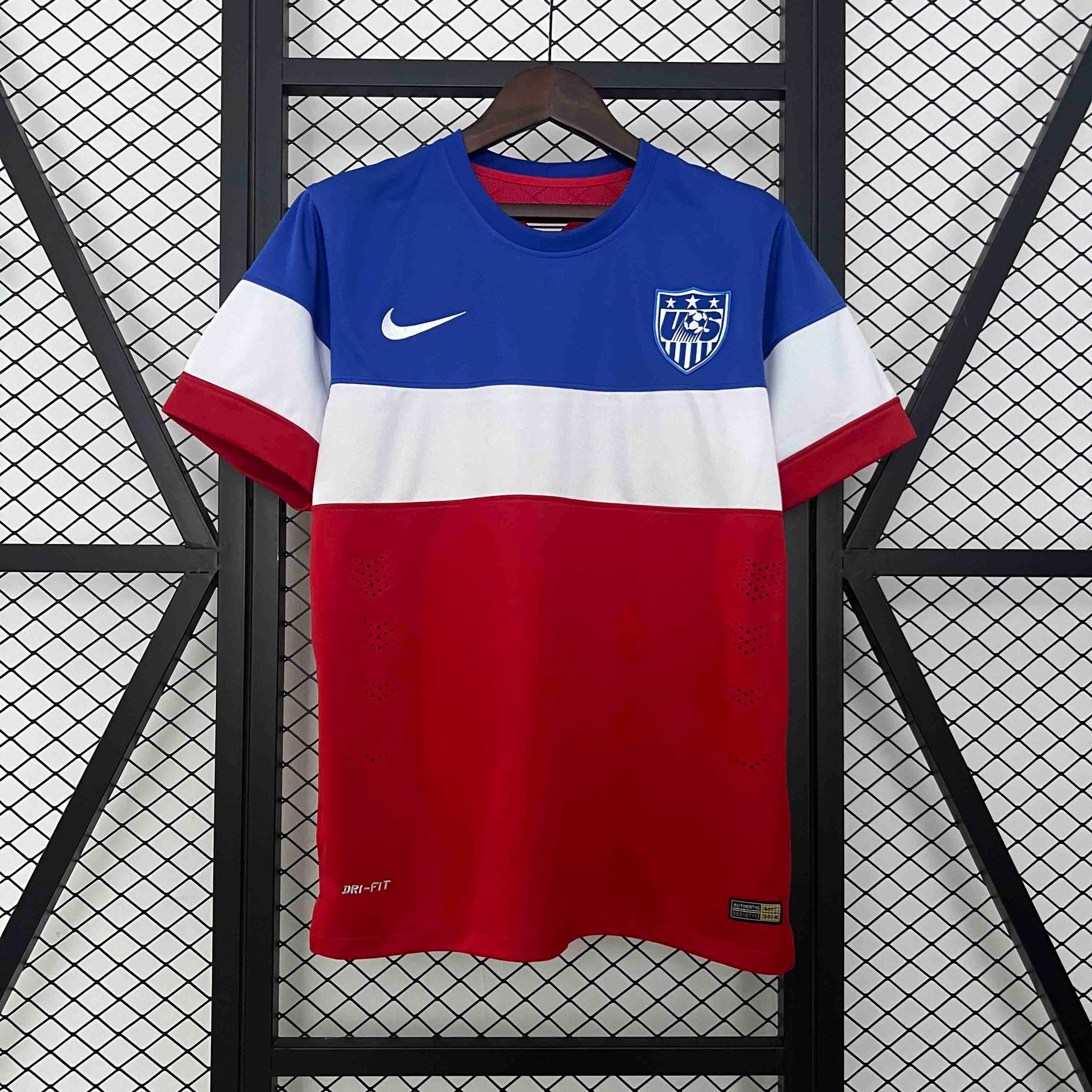USA 2014 Retro Away Kit
