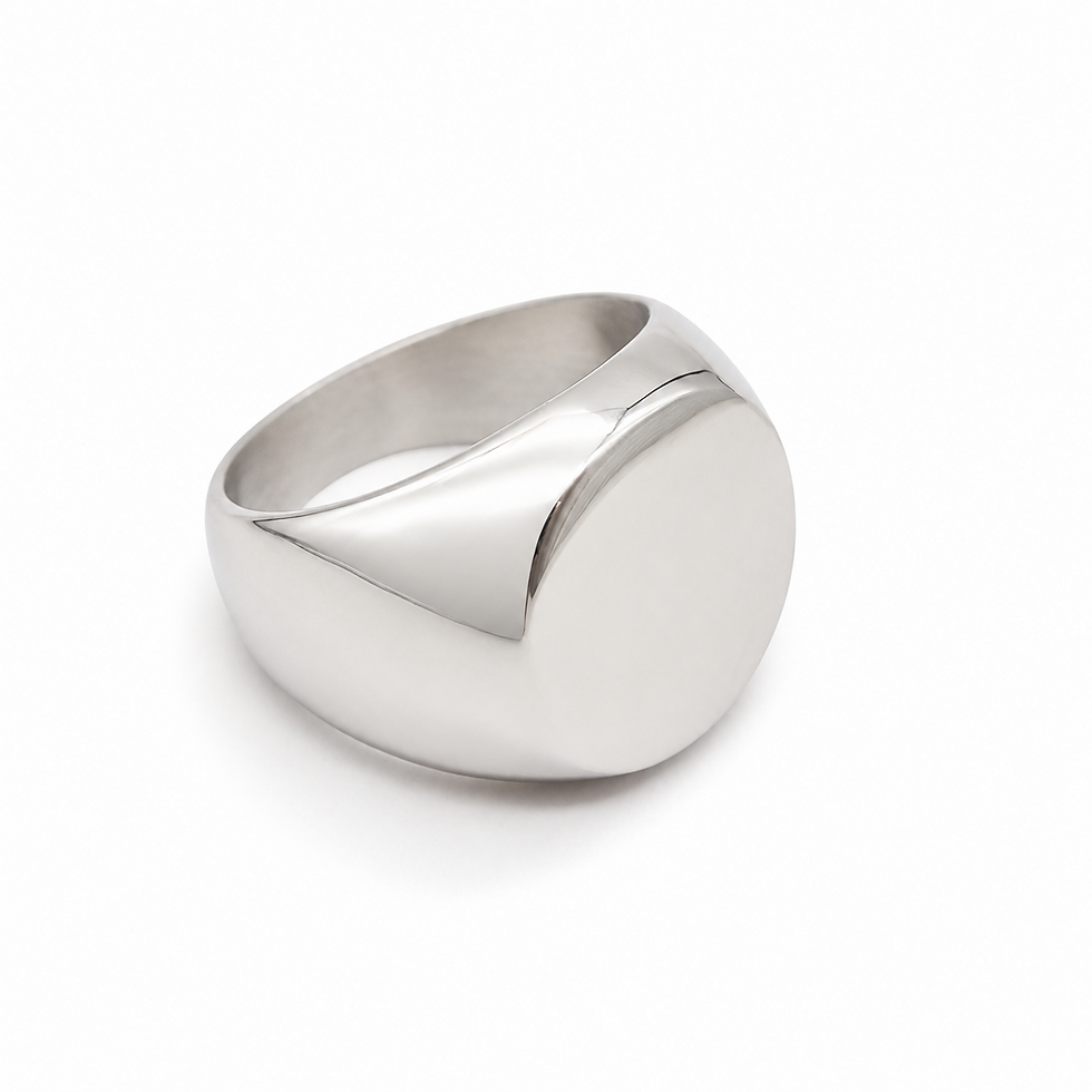 Miniaturbild: Personalisierbarer Edelstahlring mit hochwertiger 3D-Gravur und glänzend polierter Oberfläche.