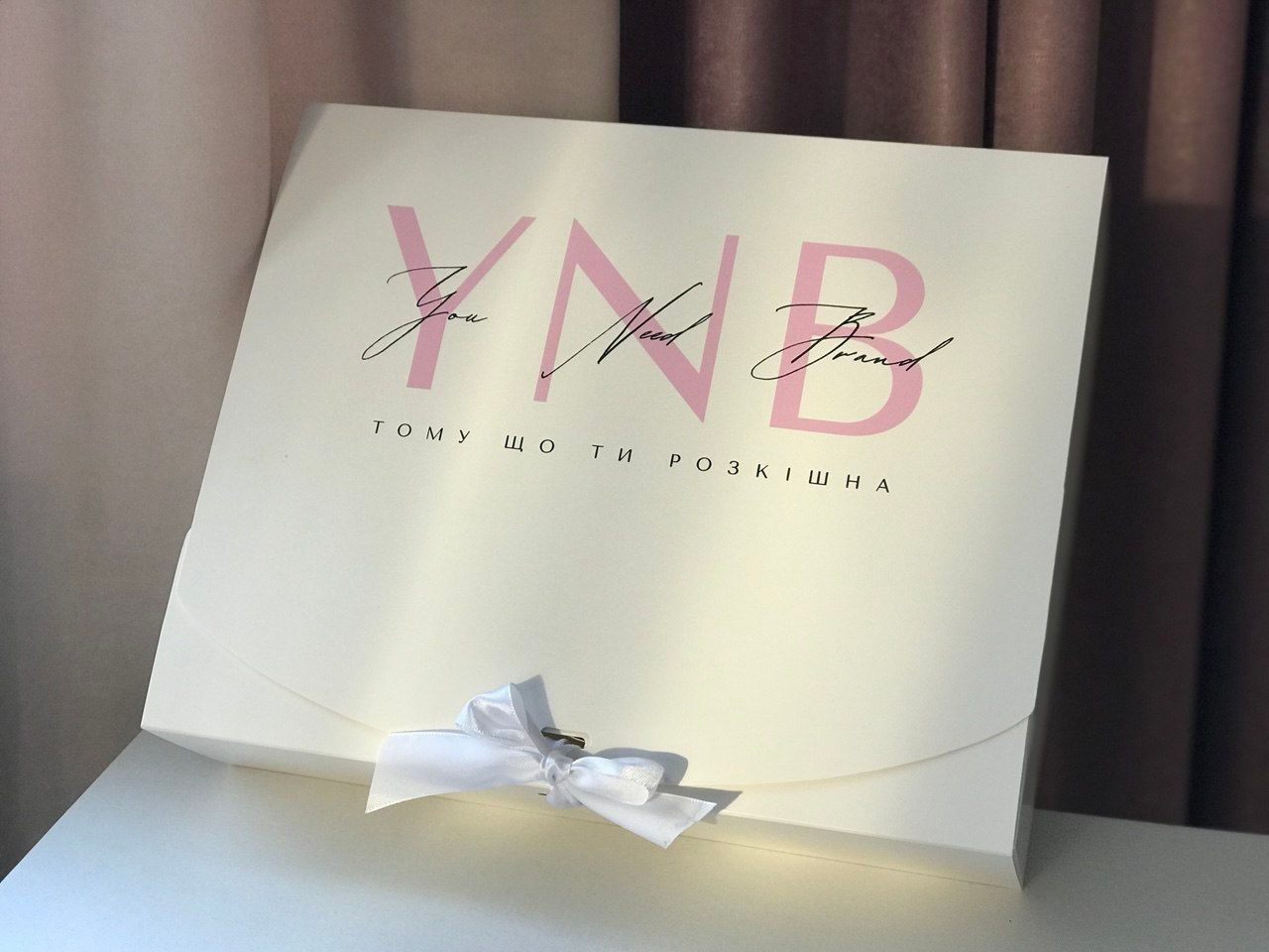 Розмір: 31х25х8 см - біла