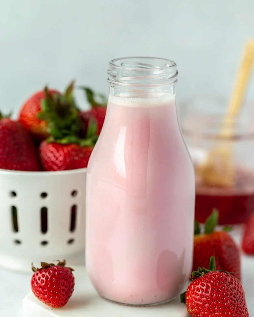 Strawberry Milk 8 oz. 2-Wick Candle