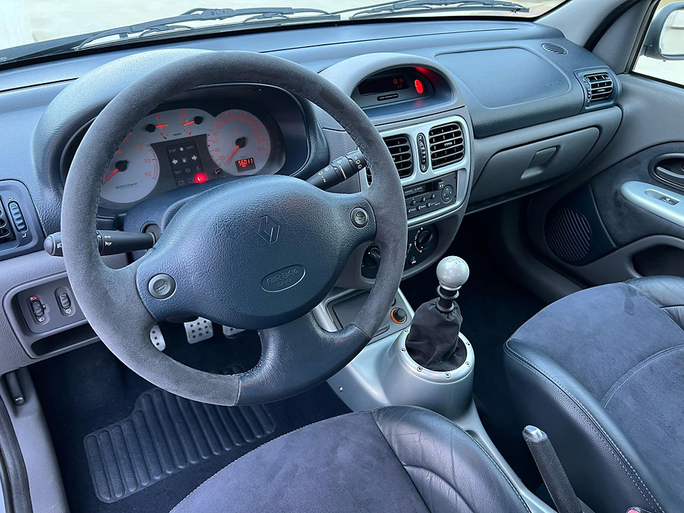 Miniatura: RENAULT SPORT Clio v6
