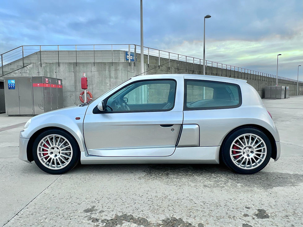 Miniatura: RENAULT SPORT Clio v6