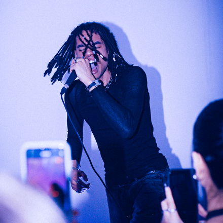 Damn Drone performing live in Mississauga at iNeverFail
Photo by @sosomvr