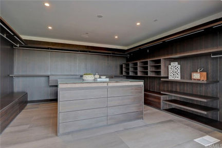 modern-closet