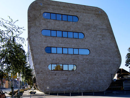 Architectural deviation along Dunajska cesta – Brinje business building