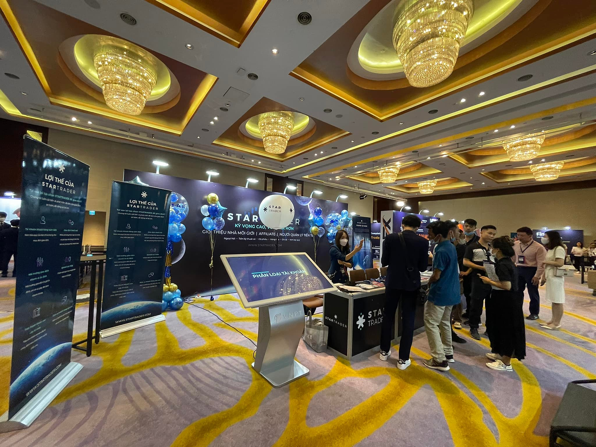 sư kiện hội chợ