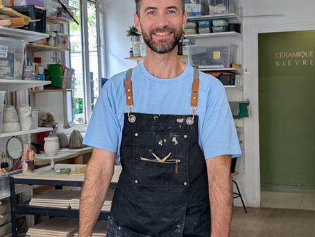 Portrait de ED Céramiste, Emmanuel Defay, artisan dans son atelier