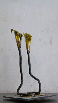 פמוטים מיוחדים בעבודת יד בצורת פרח קלה האמן ניב שפרן