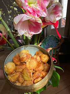 Suprise du Chef Gougères.jpg