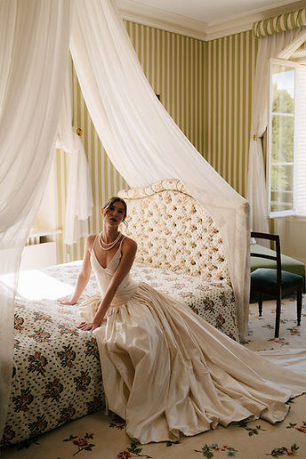 zuzannaweddings_france_2025_editorial_chateaulagravebechade-41.jpg
