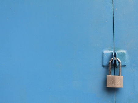 Comment débloquer son assurance vie ? Ce qu’il faut savoir avant de retirer votre épargne