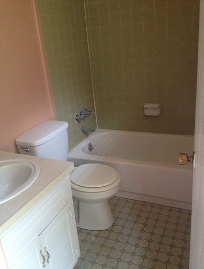 master bathroom.JPG