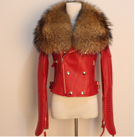 Thumbnail: Haina din piele naturala cu blana naturala de enot