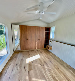 GOOD WOOD CABIN CO. TINY HOME & CABIN BUILDERS -  CARTERS RIDGE CABIN