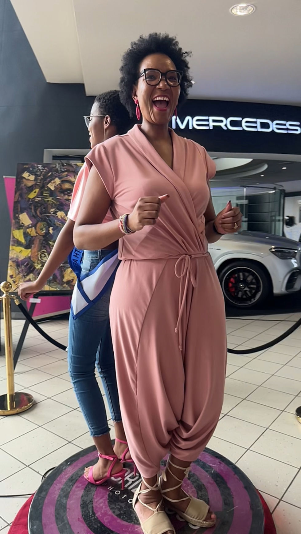 Why Horizon 360 Photo Booth Is Perfect for Your Year-End Function