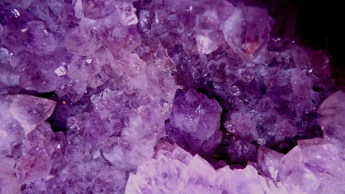 amethyst-1568114_1920.jpg
