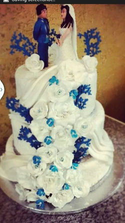 Bride and Groom Figure