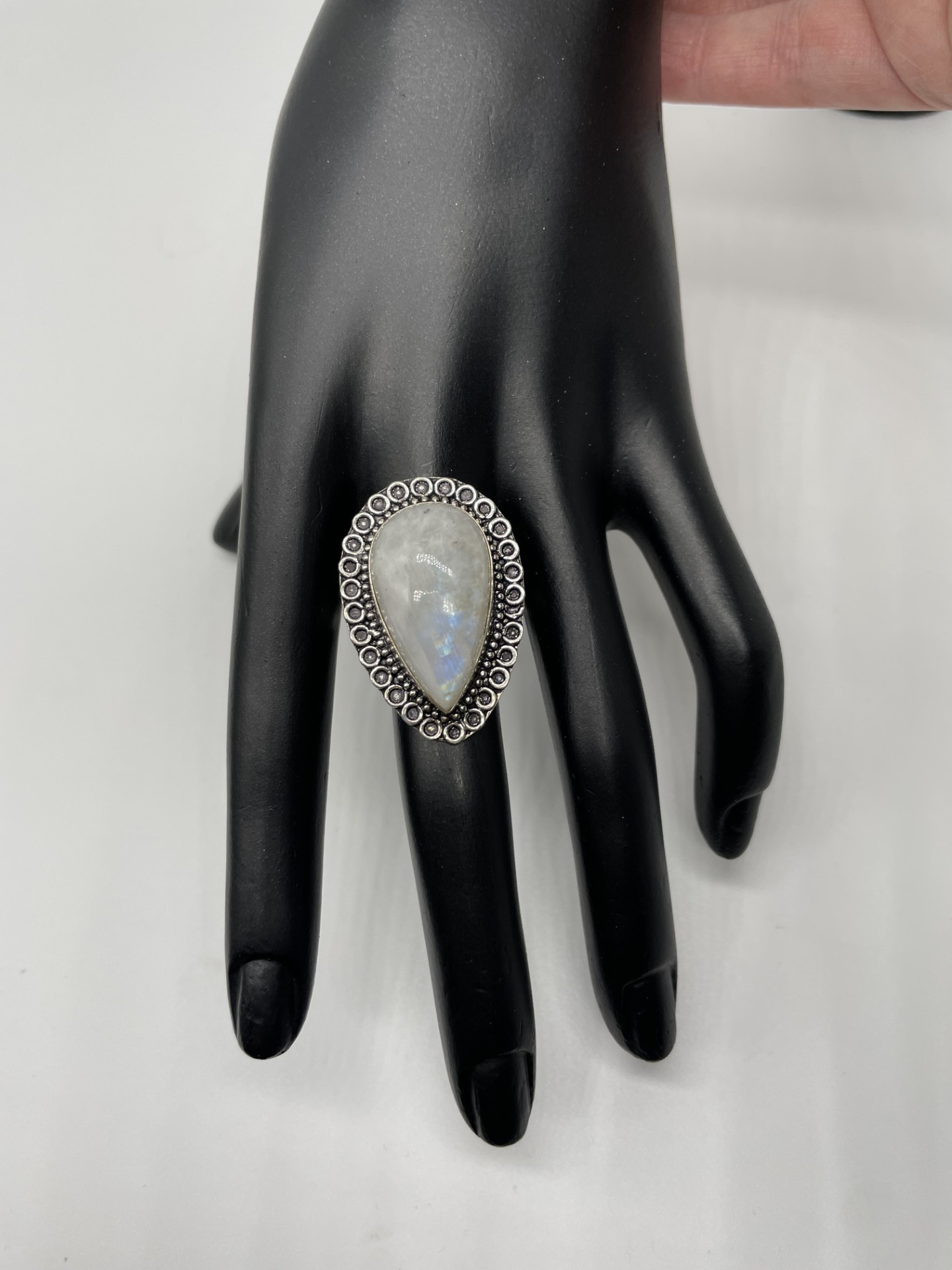 Simply beautiful for yourself or as a gift