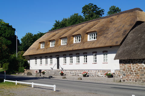 Overnatning på Bed and breakfast i Mols Bjerge
Selskaber Fuglsø Kro, Catering Mols, Cafe på Mols, Cafe Mols bjerge, mad ud af huset
