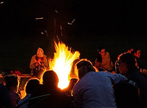 bonfire-6961708_1920.jpg
