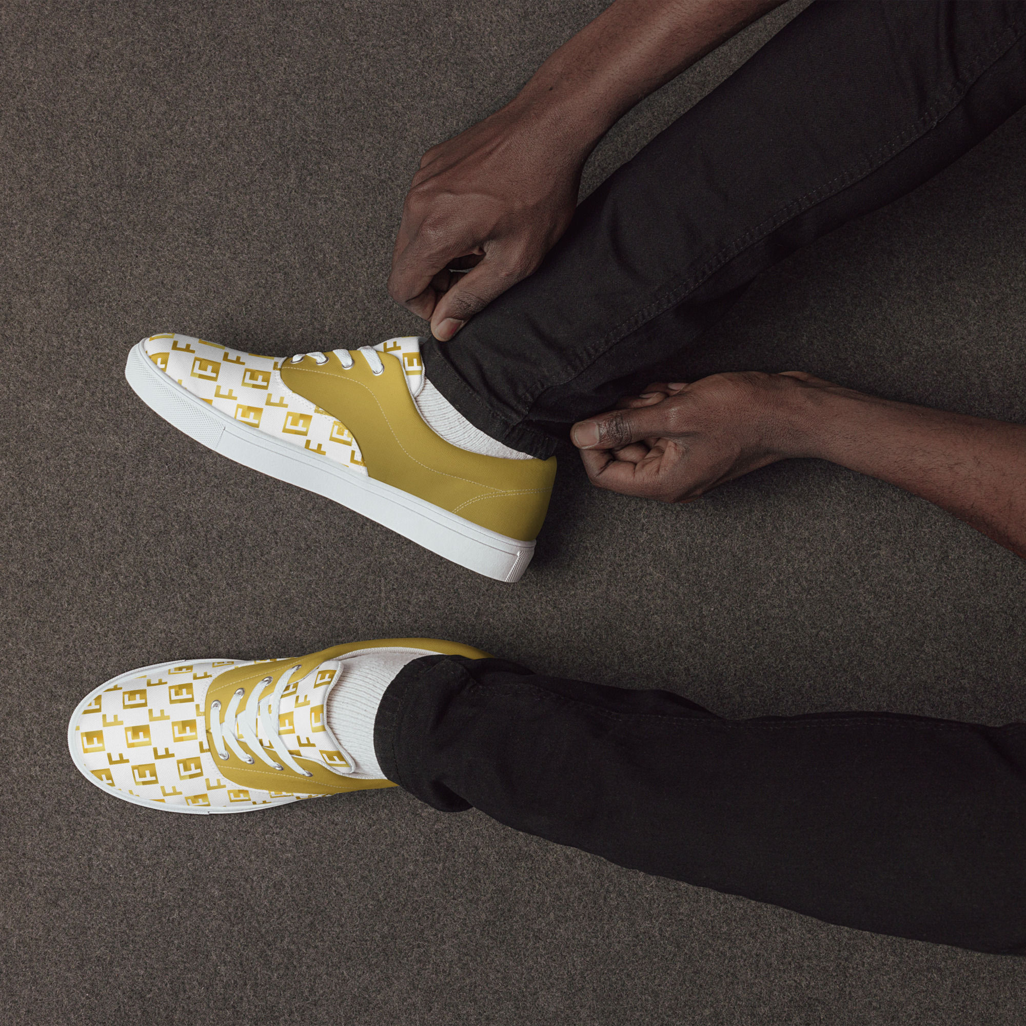 F Pattern Men’s lace-up canvas shoes