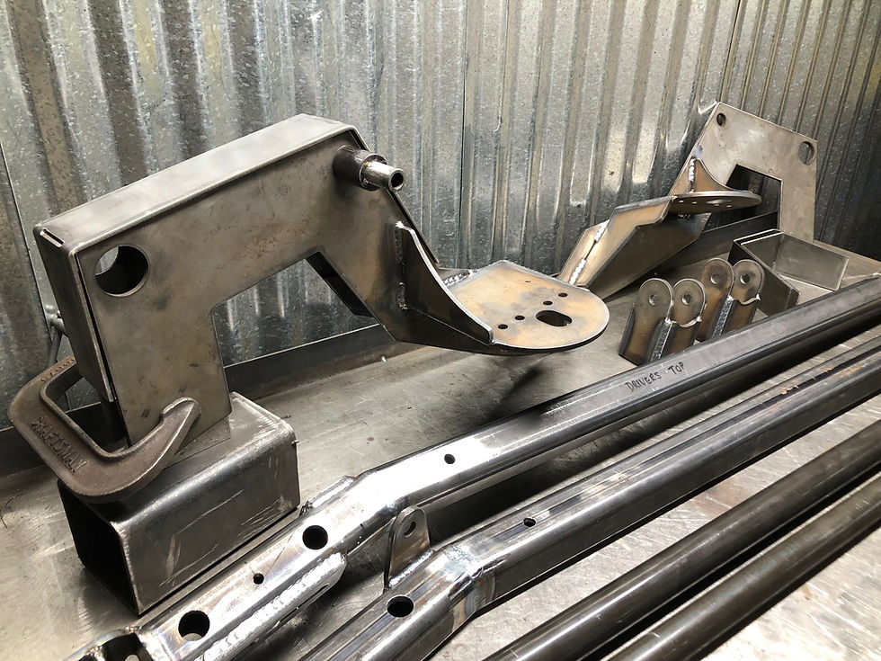 Thumbnail: Pontiac Late 48 / ‘49-54 Cplte rear 2 link kit -big c notch / bag mount assembly