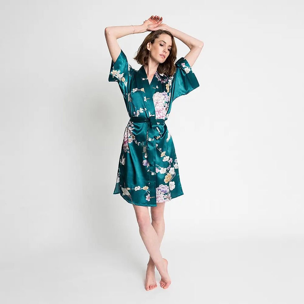 Thumbnail: Chrysanthemum & Crane Short Kimono Robe