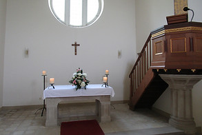 DRK_Kapelle_innen-2_web.jpg