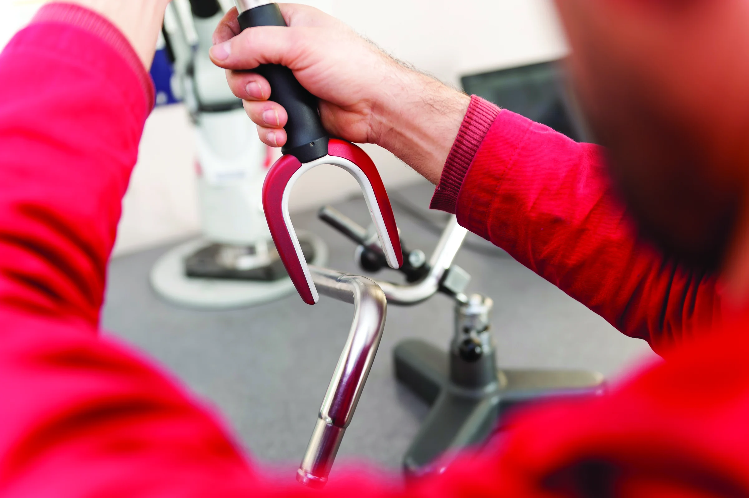 In-process inspection with a fork gauge at Beformet