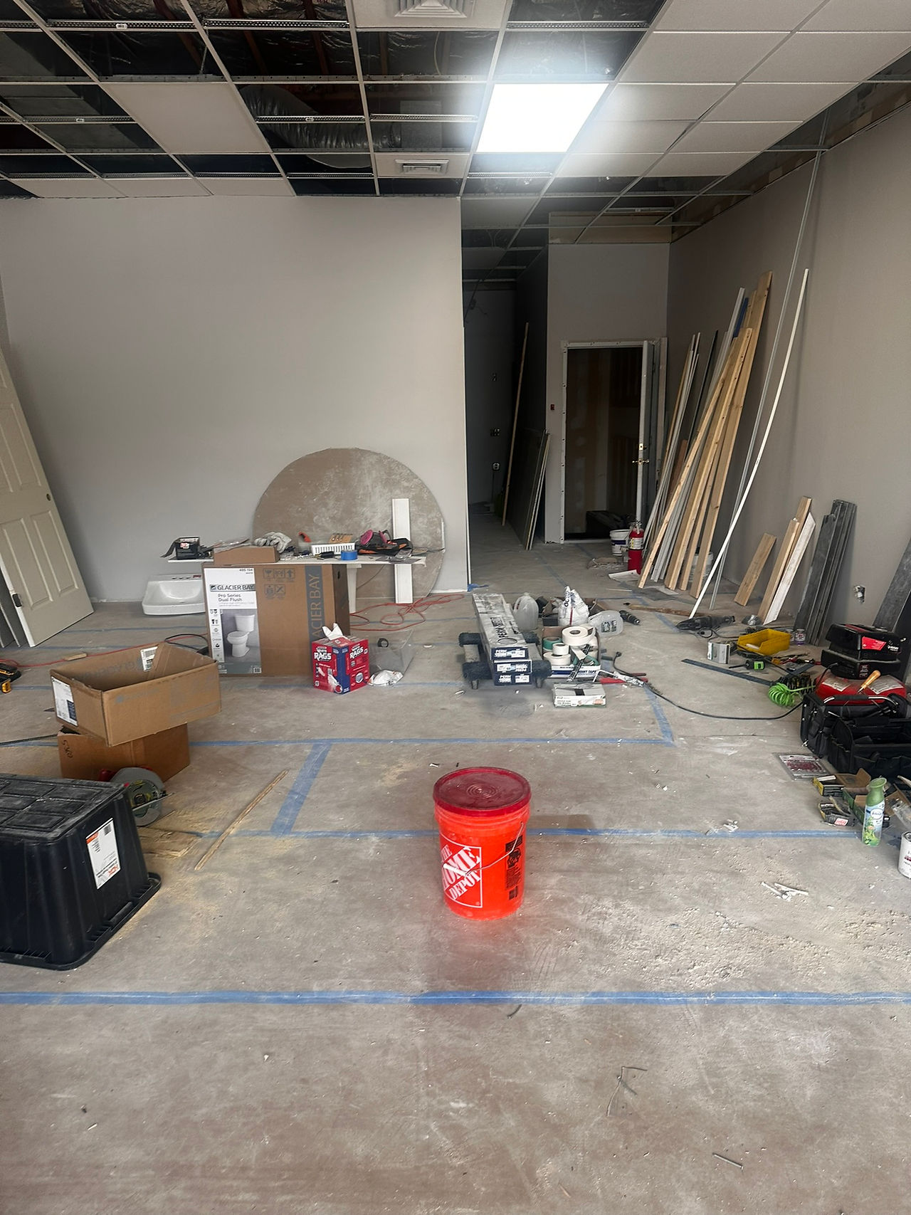 fore image of reception desk area and check in counter