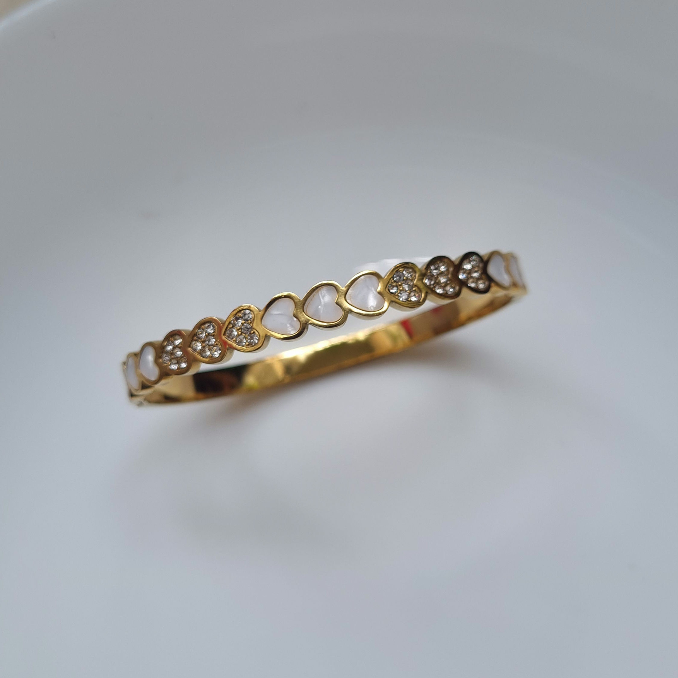 White heart and stone kada 
