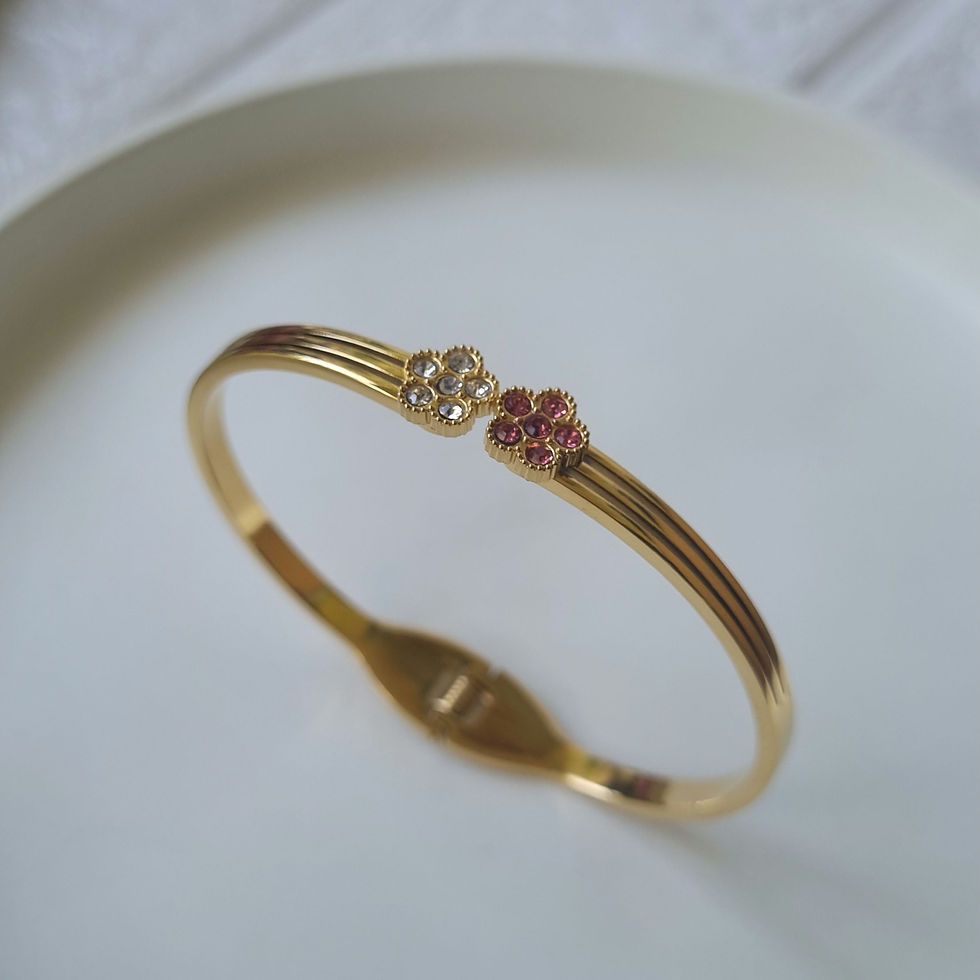 Thumbnail: Pink and white floral stone kada
