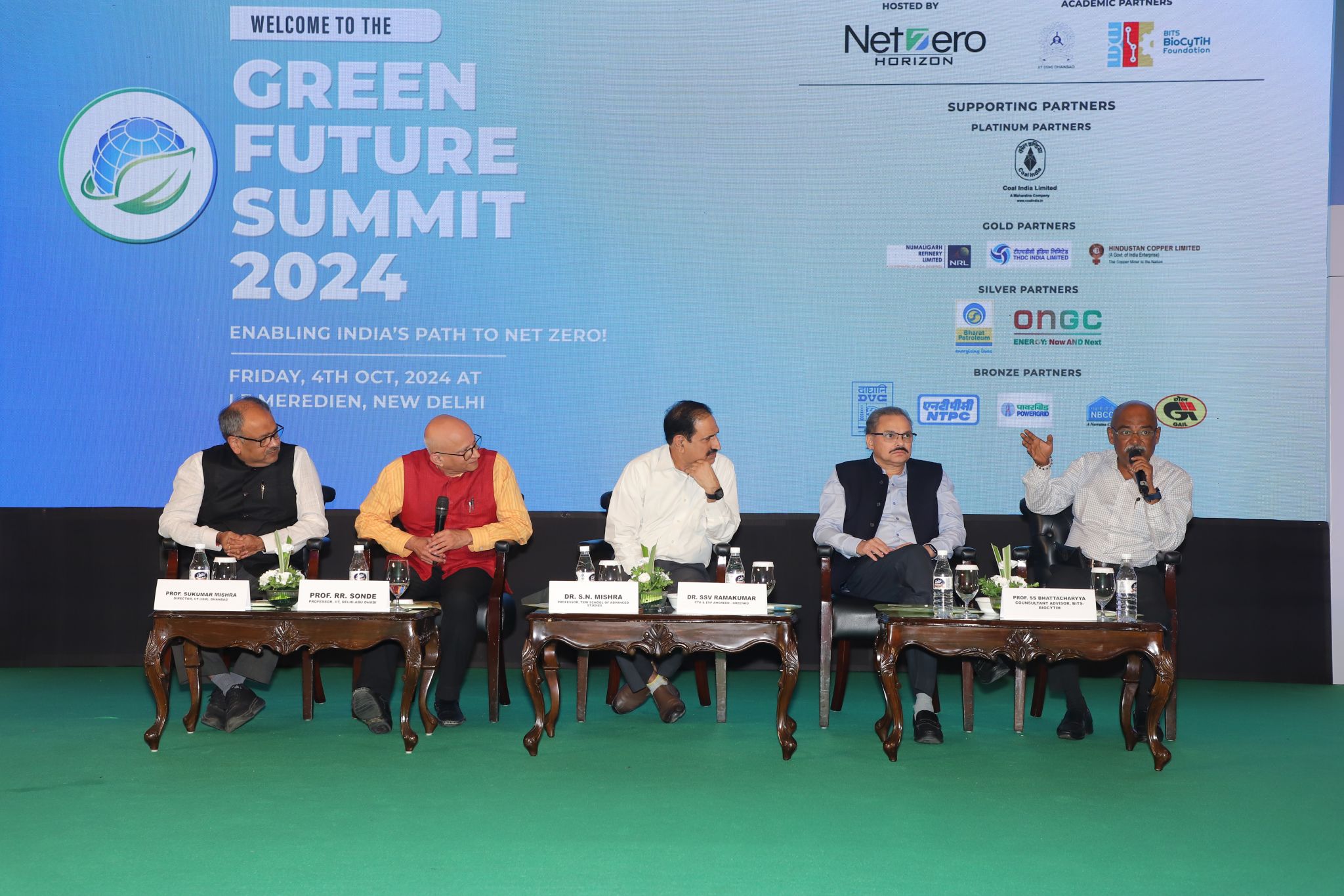 Delegates at a NetZero Horizon climate dialogue session