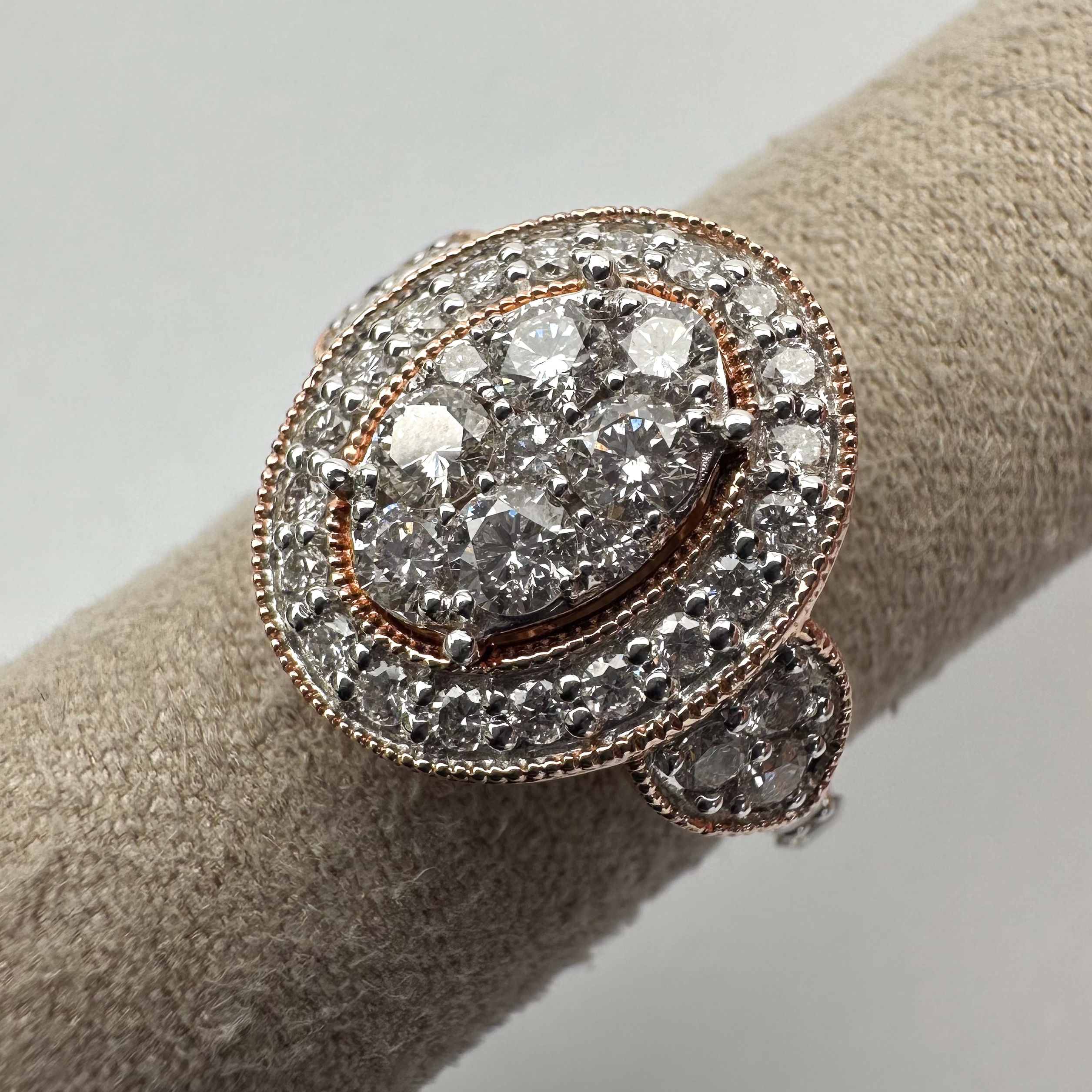 1.51ctw diamond oval cluster ring