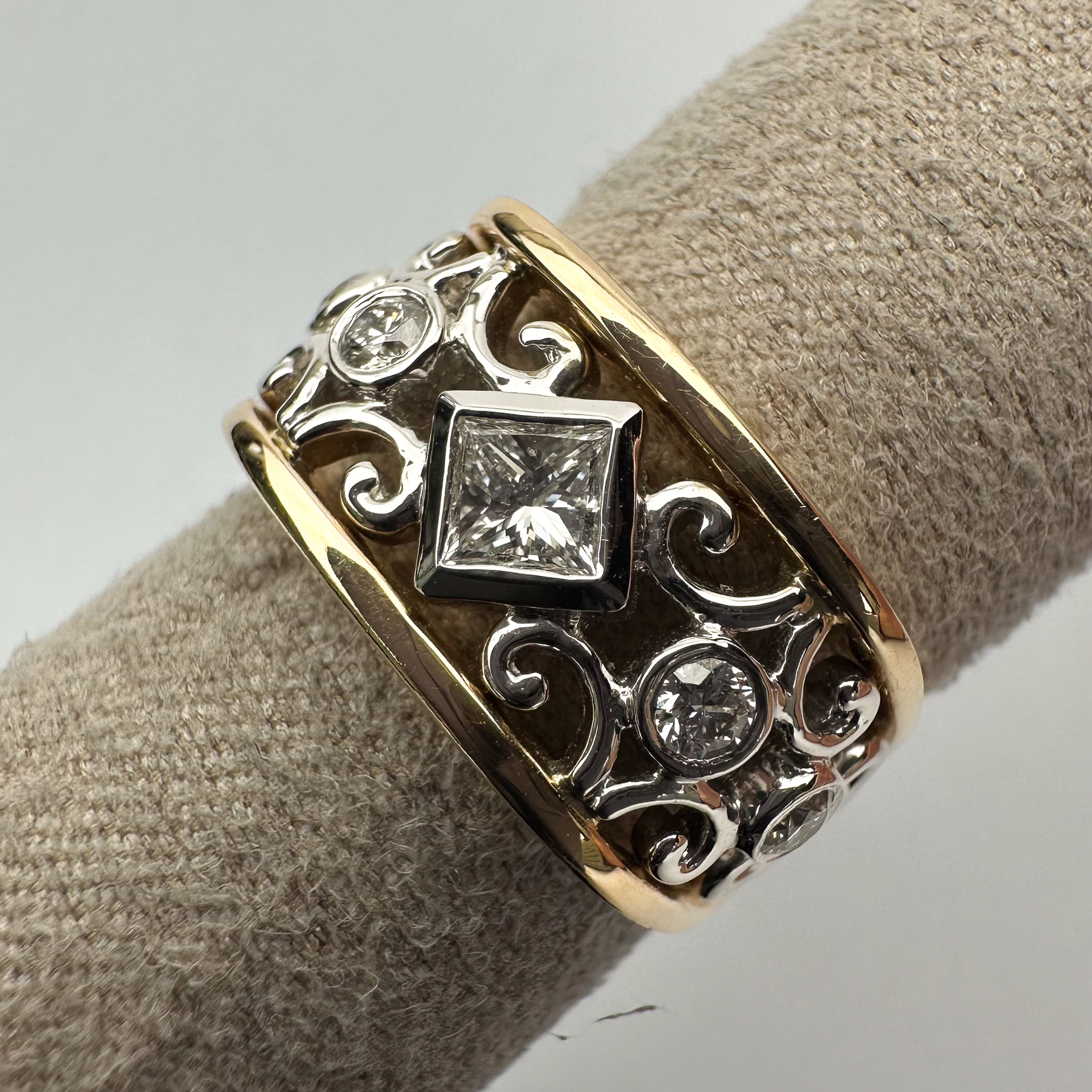 Max Strauss filigree diamond ring