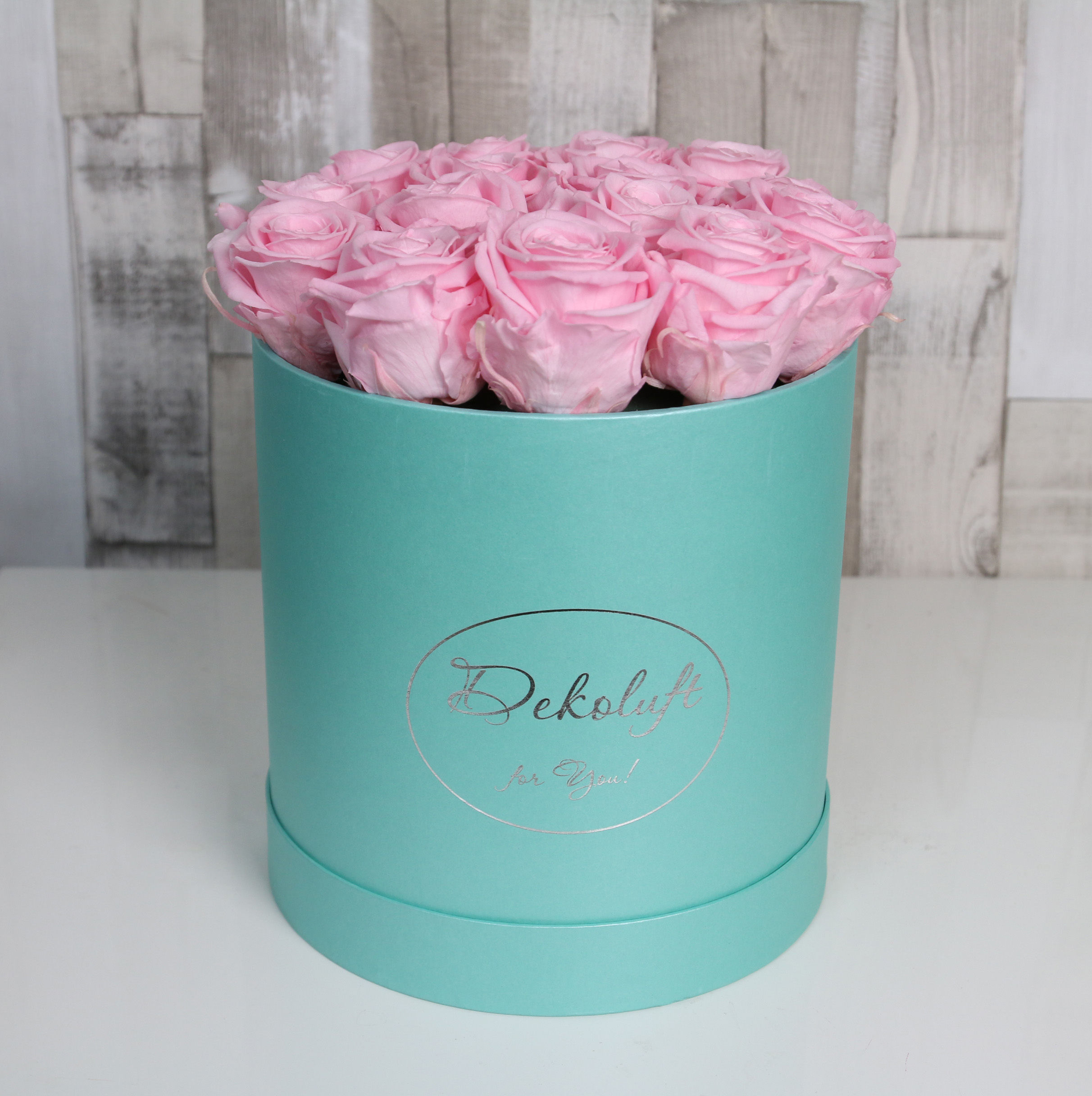 Infinity M-Blumenbox (15-17 Rosen)