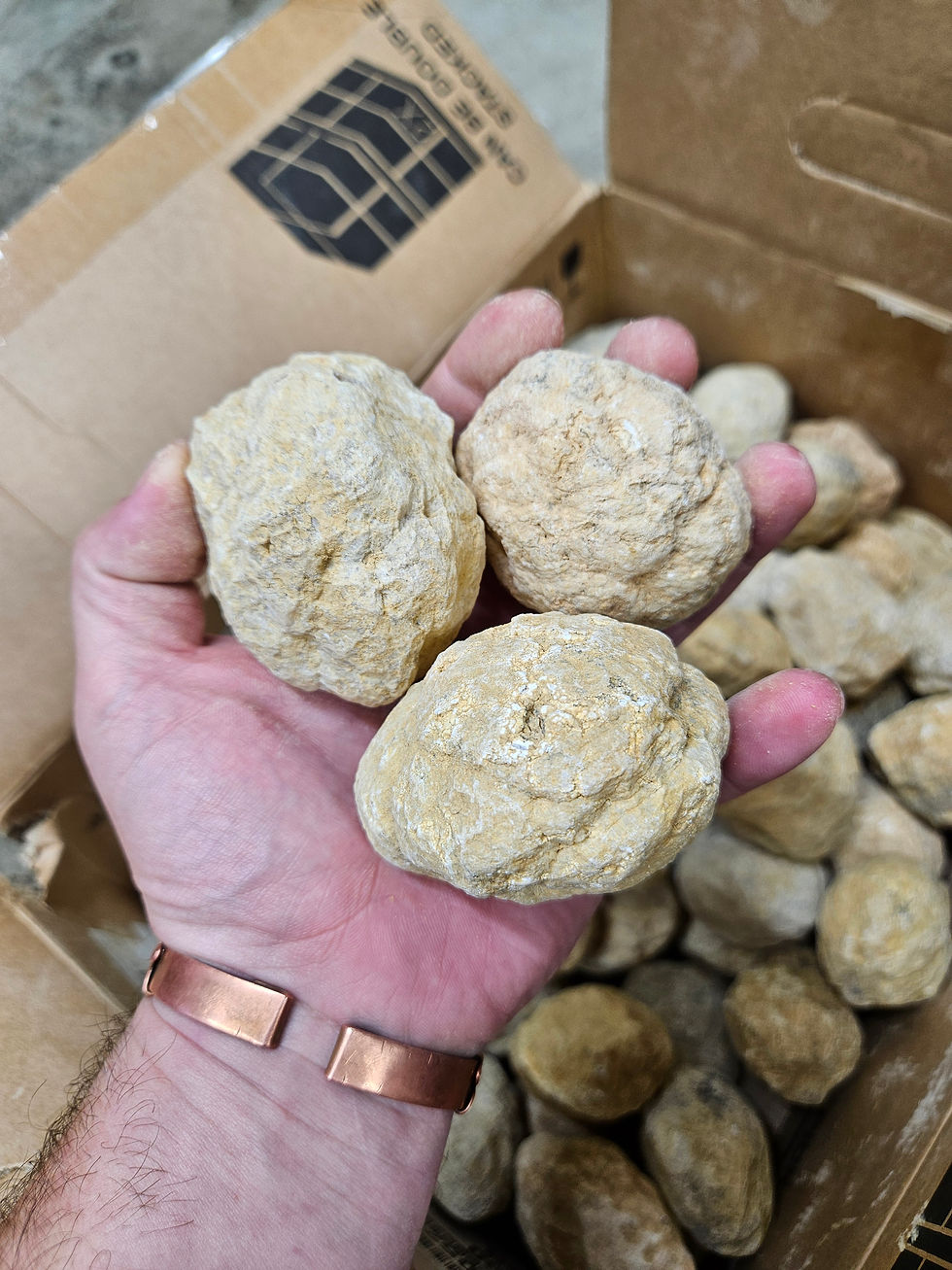 Thumbnail: Break your own Geodes!