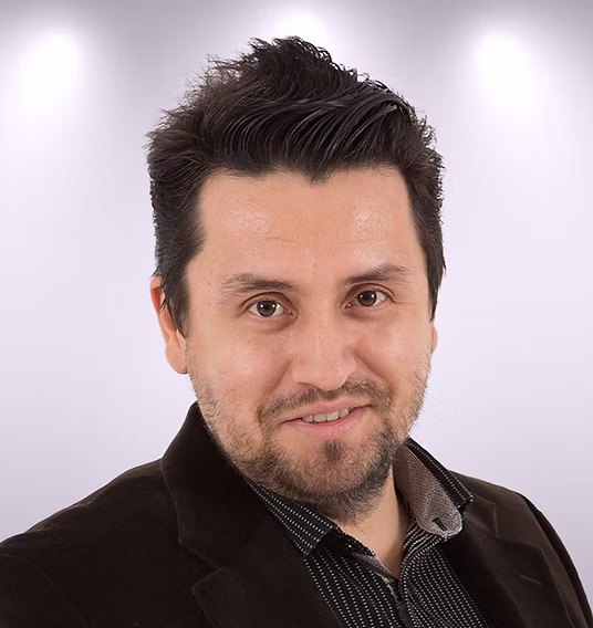 Radu-Actor.avif