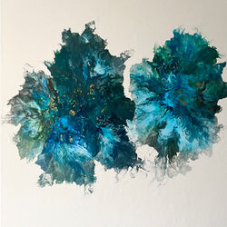 BLOOM IN BLUE
