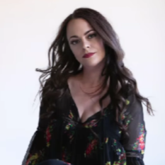 Mindy Smith Quiet Town photo shoot