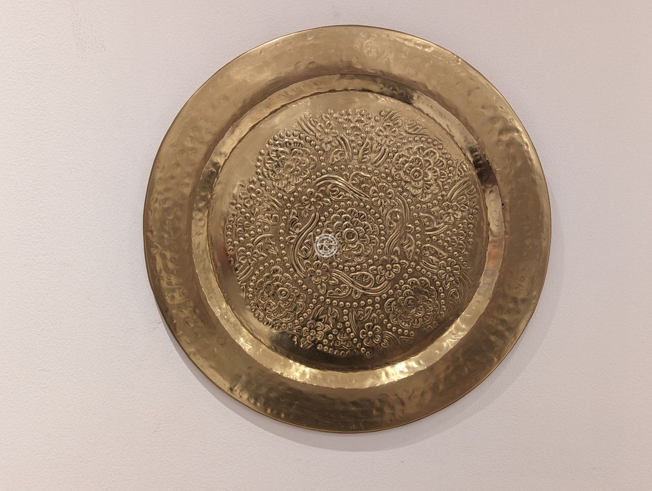 Decorative Brass Tray in Brass Finish (AL93378)