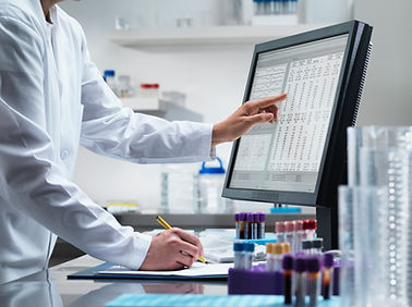 Analyse de laboratoire sur ordinateur